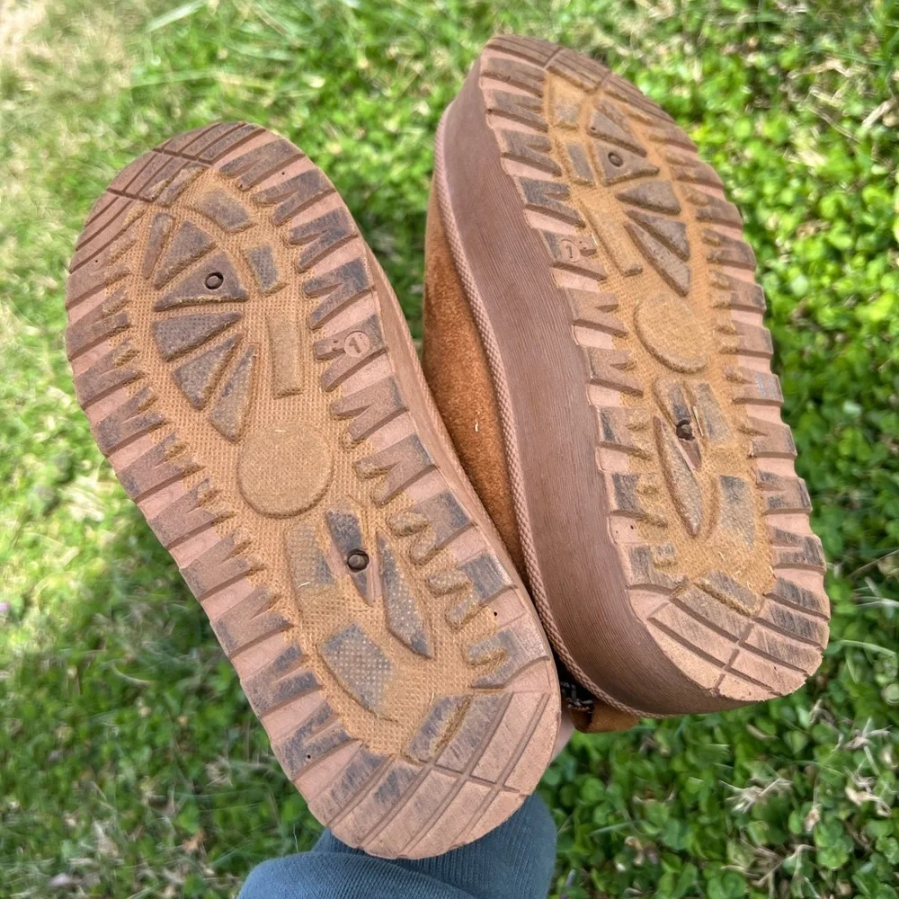 Olivia & Kate Girls Red Tan Fuzzy Lined Faux Suede Slip on Clog Size Youth 1